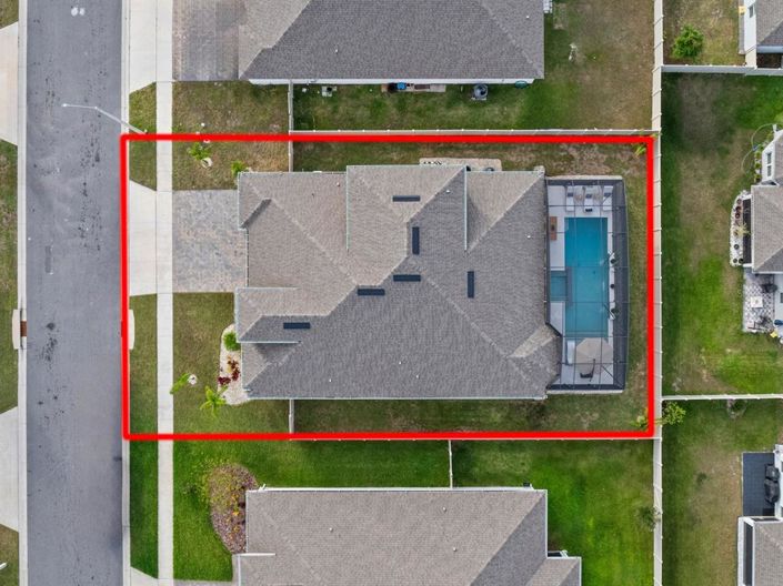 Image No.8-5 Bed House for sale