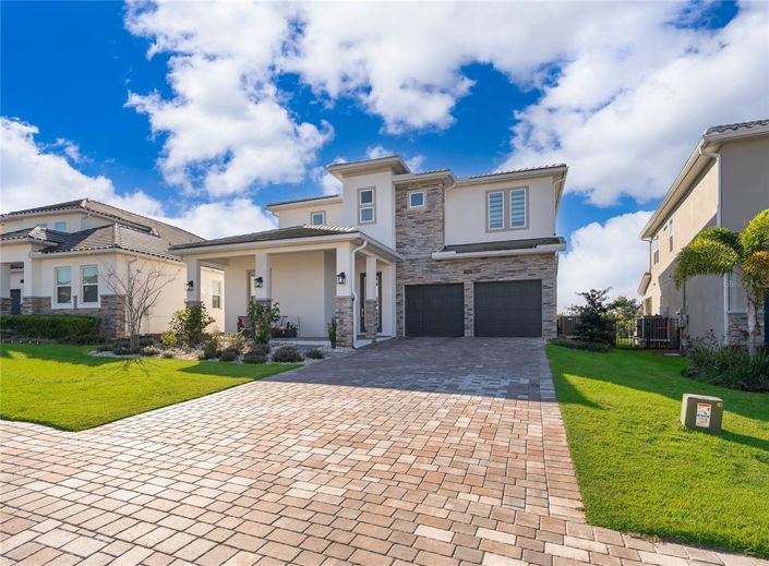 Image No.2-4 Bed House for sale