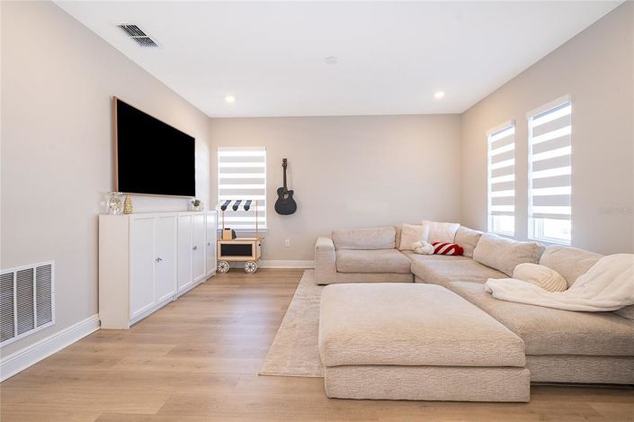 Image No.32-4 Bed House for sale