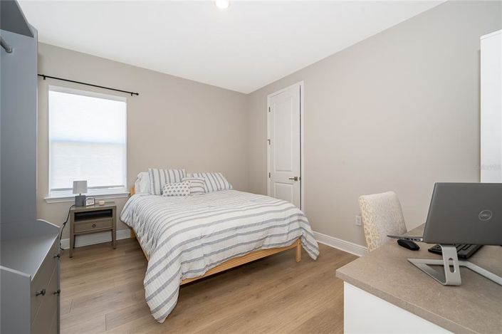 Image No.35-4 Bed House for sale