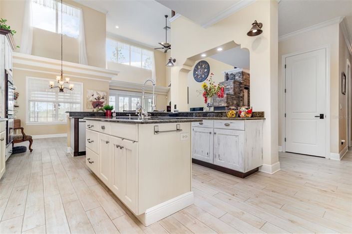 Image No.14-5 Bed House for sale