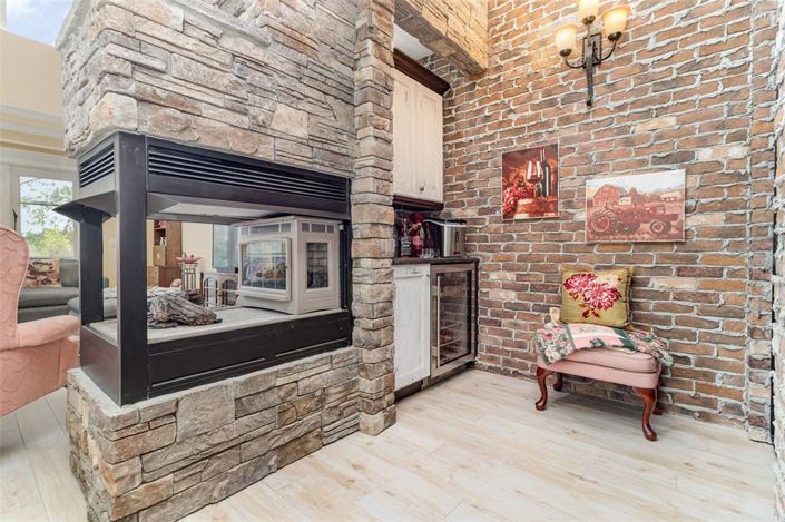 Image No.16-5 Bed House for sale