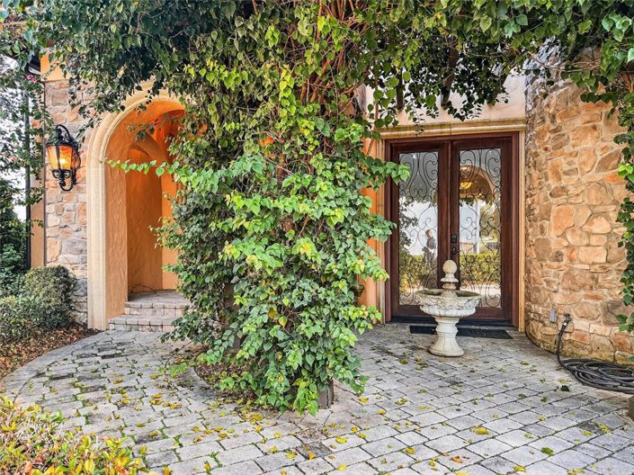 Image No.3-4 Bed House for sale