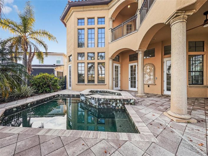 Image No.33-4 Bed House for sale