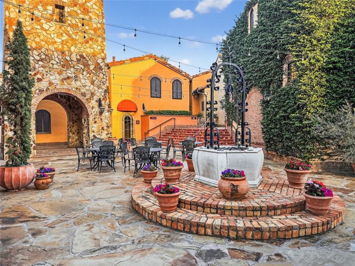 Image No.44-4 Bed House for sale