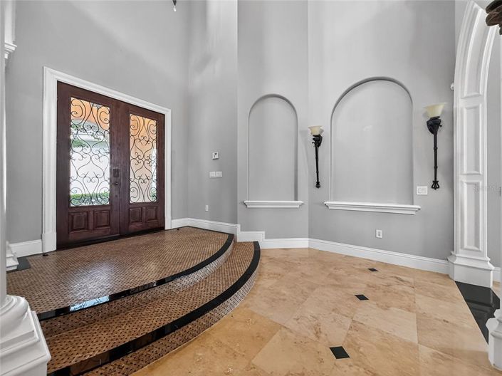 Image No.6-4 Bed House for sale