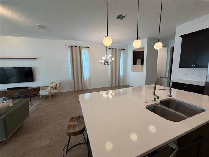 Image No.20-4 Bed House for sale