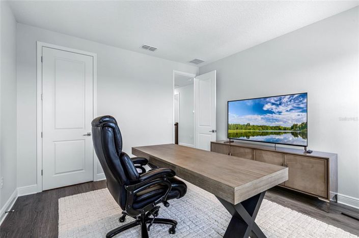 Image No.25-4 Bed House for sale