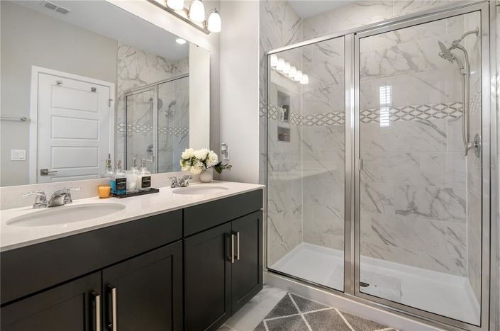 Image No.17-4 Bed House for sale