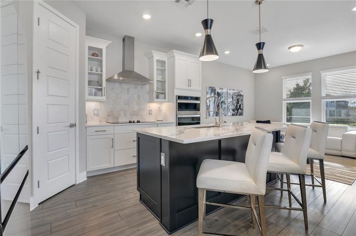 Image No.8-4 Bed House for sale