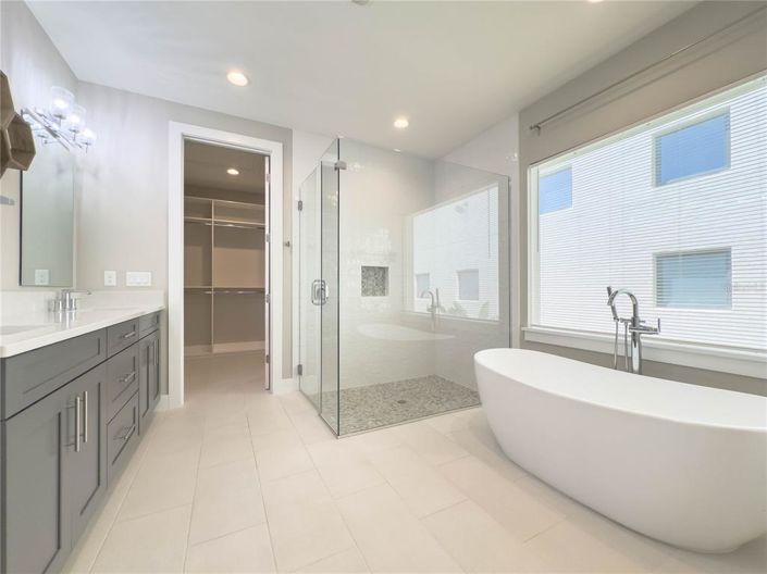 Image No.29-4 Bed House for sale