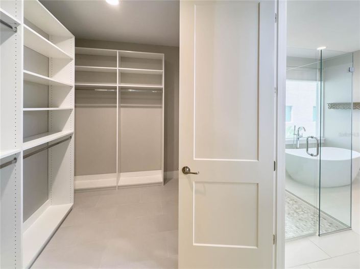 Image No.36-4 Bed House for sale