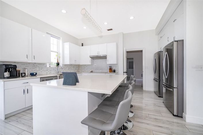 Image No.19-5 Bed House for sale