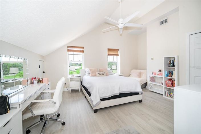 Image No.29-5 Bed House for sale