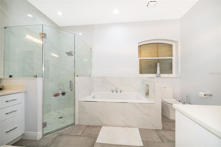 Image No.7-5 Bed House for sale