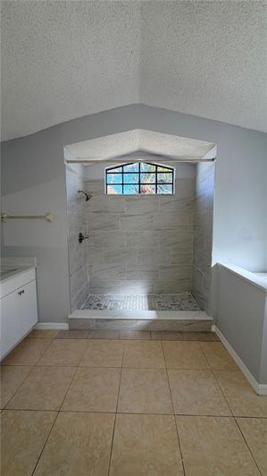 Image No.33-4 Bed House for sale