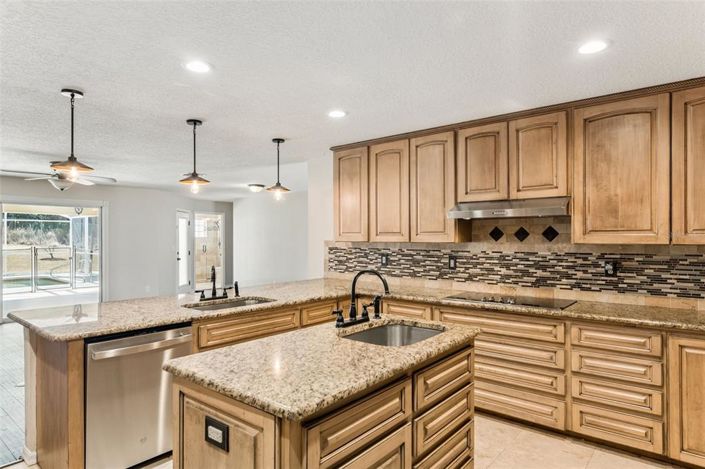 Image No.13-4 Bed House for sale