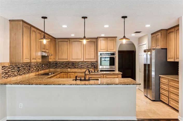 Image No.15-4 Bed House for sale