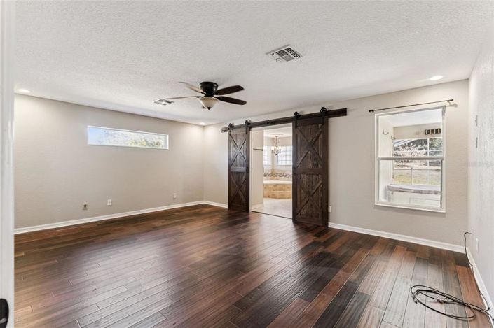 Image No.18-4 Bed House for sale