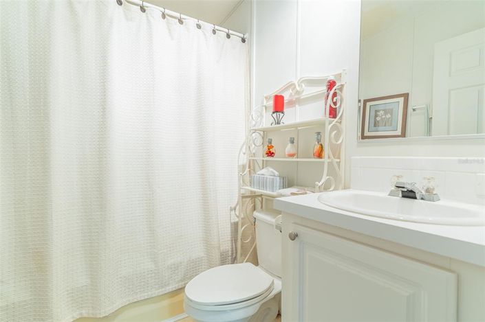 Image No.11-2 Bed House for sale