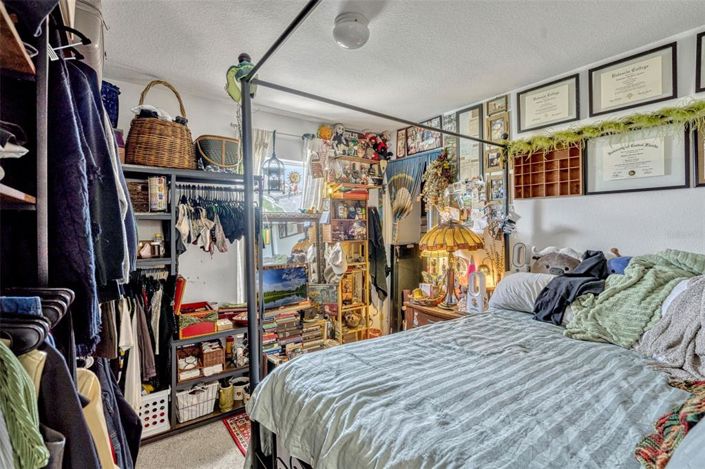 Image No.18-4 Bed House for sale