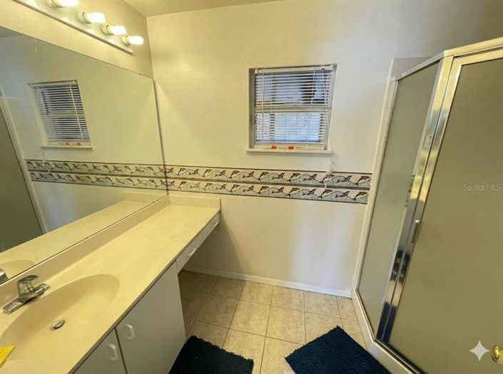 Image No.10-3 Bed House for sale