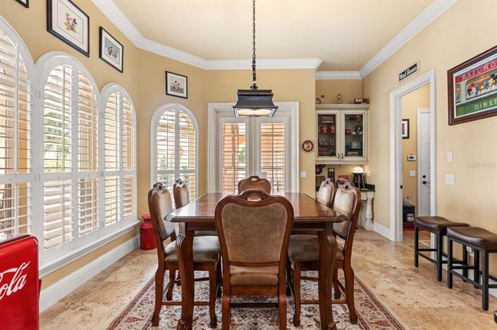 Image No.17-5 Bed House for sale