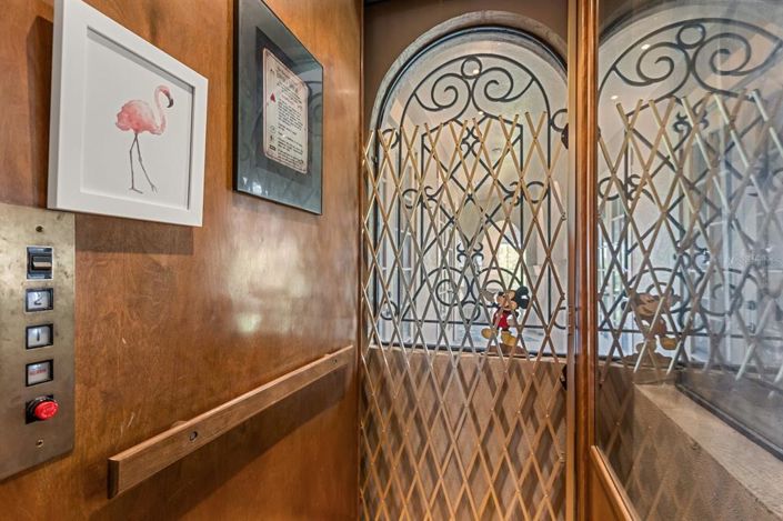 Image No.53-5 Bed House for sale