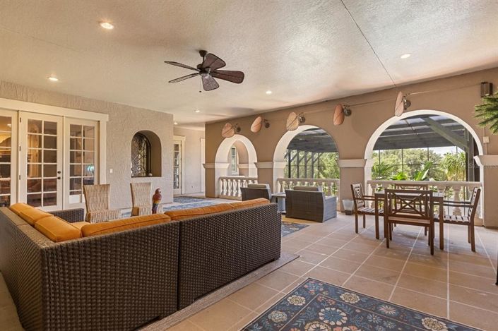 Image No.57-5 Bed House for sale