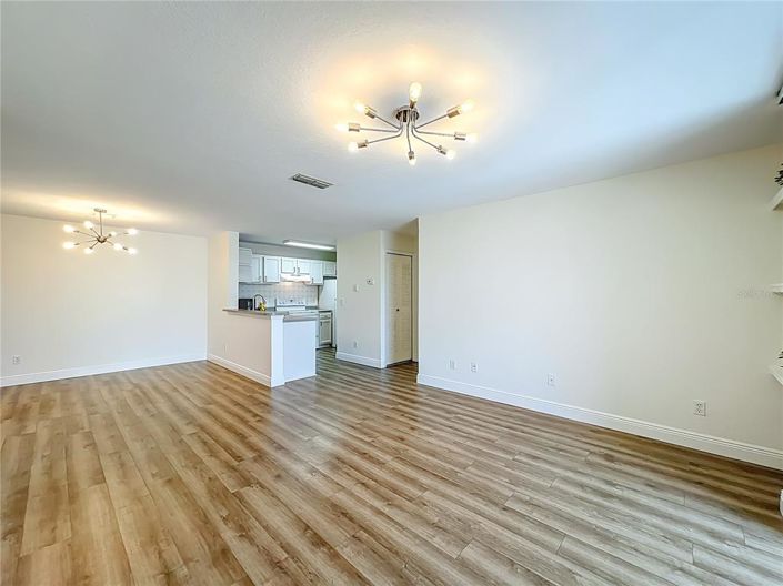 Image No.7-Appartement de 2 chambres à vendre à Saint John