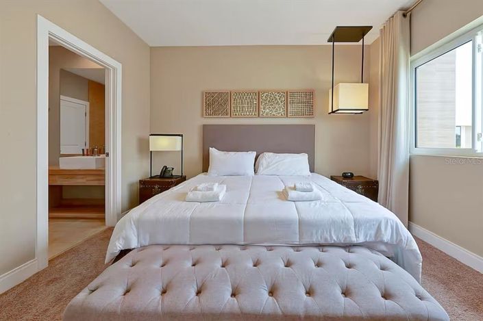 Image No.15-4 Bed Townhouse for sale