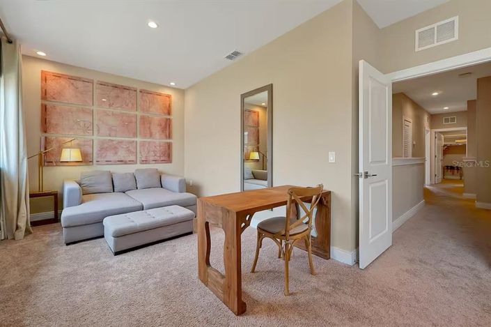 Image No.16-4 Bed Townhouse for sale