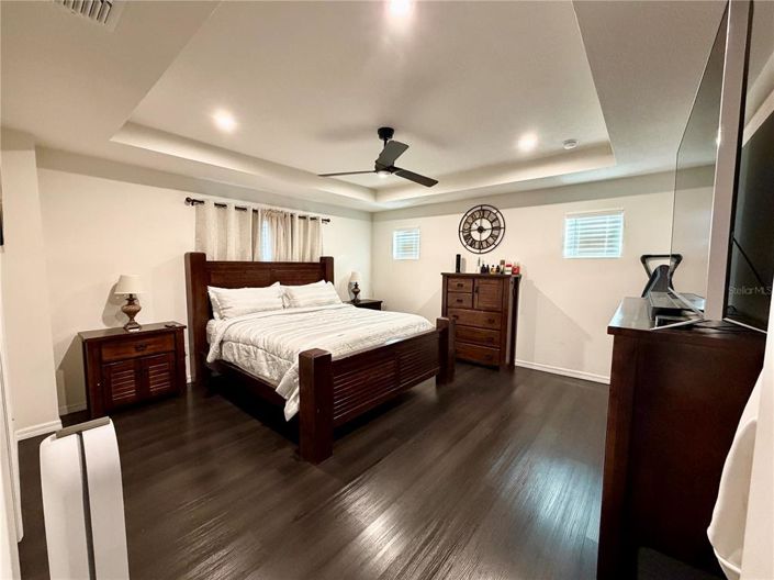 Image No.9-3 Bed House for sale