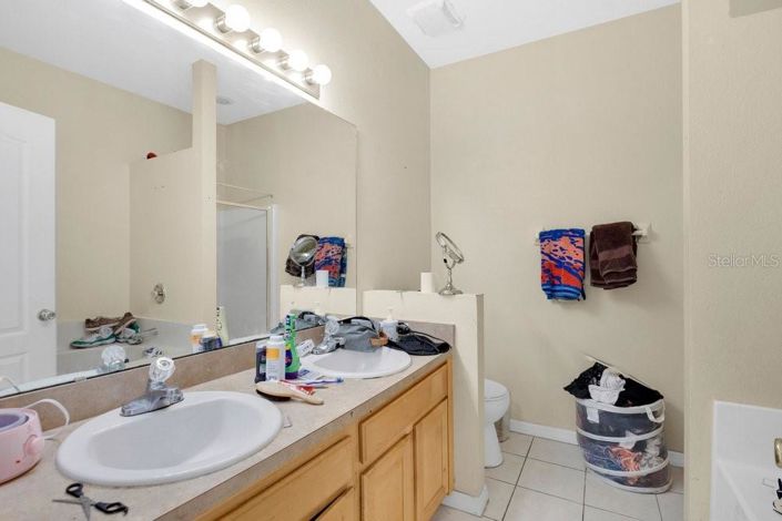 Image No.25-4 Bed House for sale