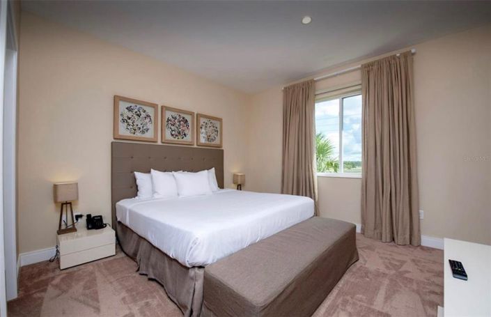 Image No.20-4 Bed Townhouse for sale