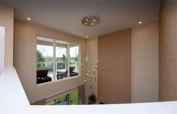 Image No.25-4 Bed Townhouse for sale