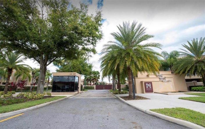 Image No.37-4 Bed Townhouse for sale