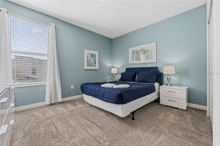 Image No.28-6 Bed House for sale