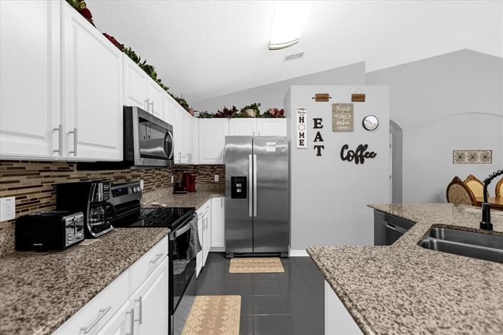 Image No.10-4 Bed House for sale