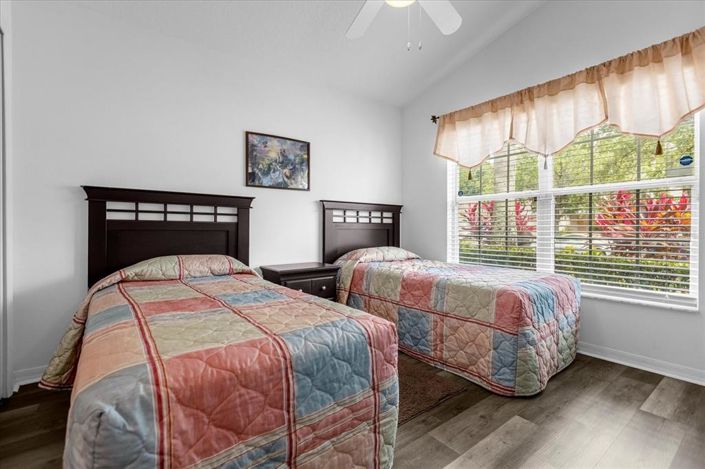 Image No.15-4 Bed House for sale