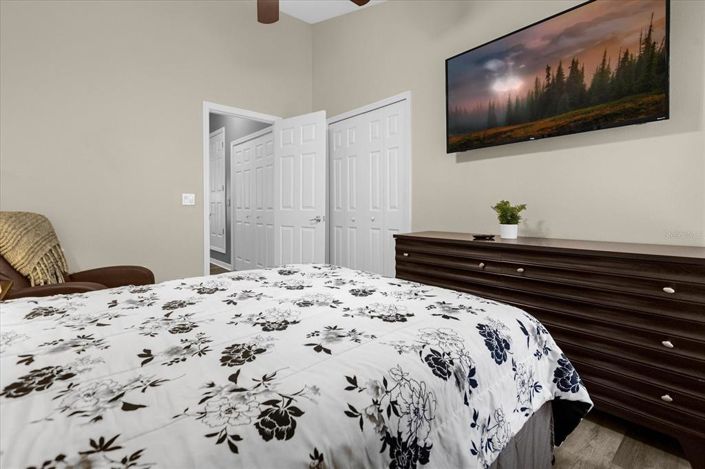 Image No.30-4 Bed House for sale