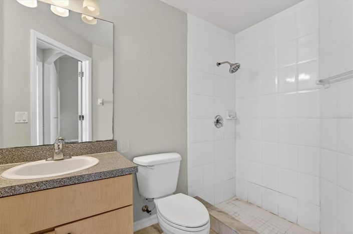 Image No.21-4 Bed House for sale