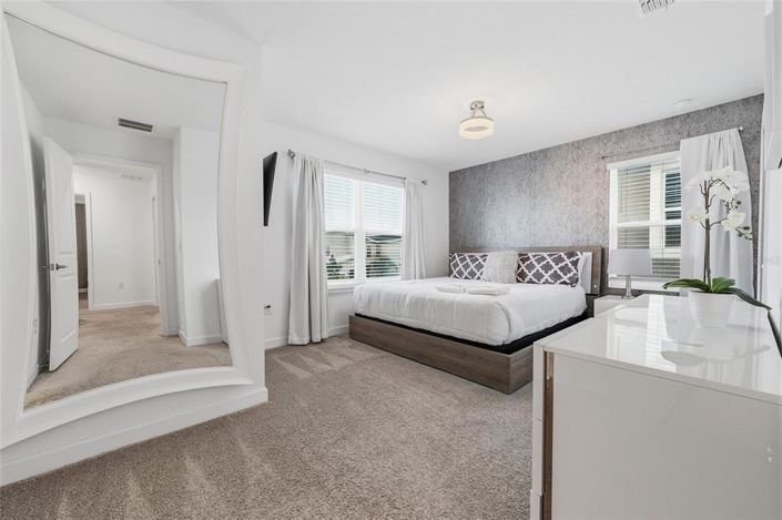 Image No.13-5 Bed Townhouse for sale