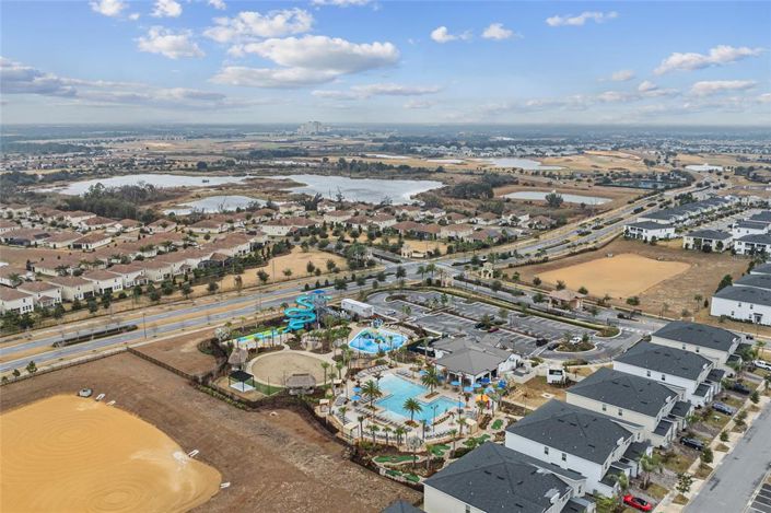 Image No.36-5 Bed Townhouse for sale