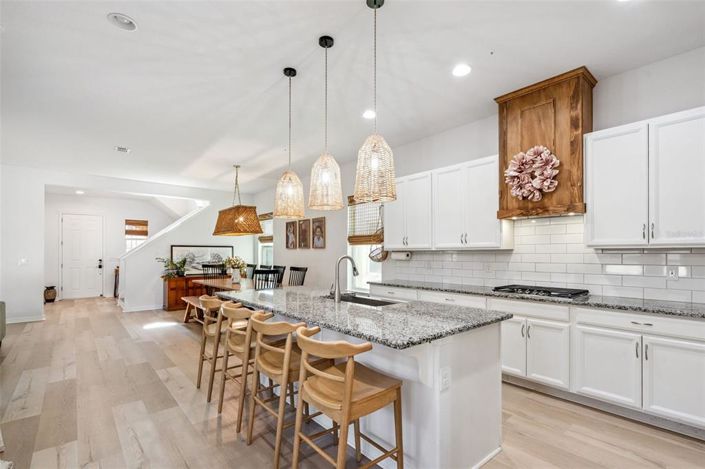 Image No.16-4 Bed House for sale