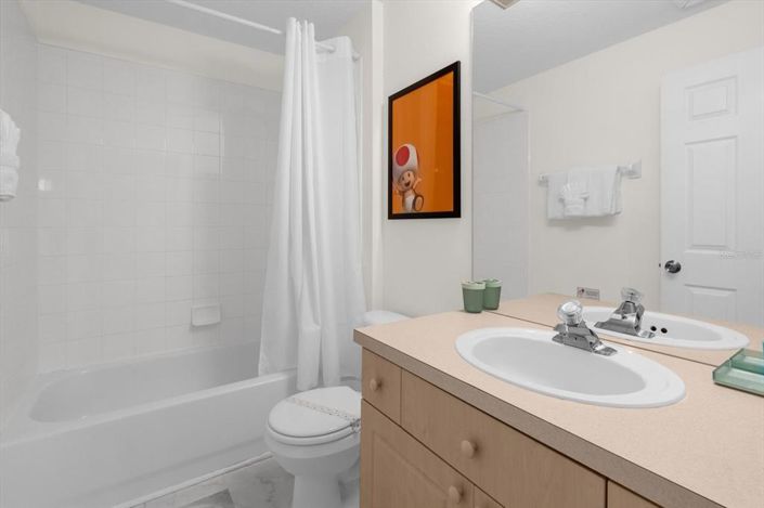 Image No.22-3 Bed Townhouse for sale