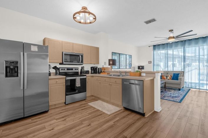 Image No.9-3 Bed Townhouse for sale