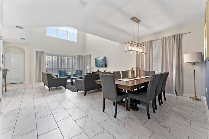 Image No.4-5 Bed House for sale