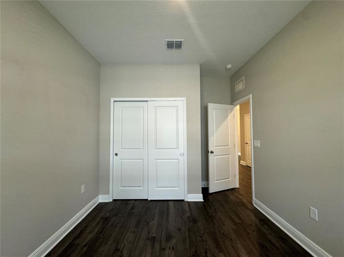 Image No.11-4 Bed Townhouse for sale