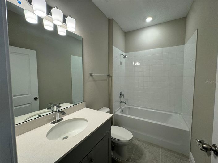 Image No.13-4 Bed Townhouse for sale